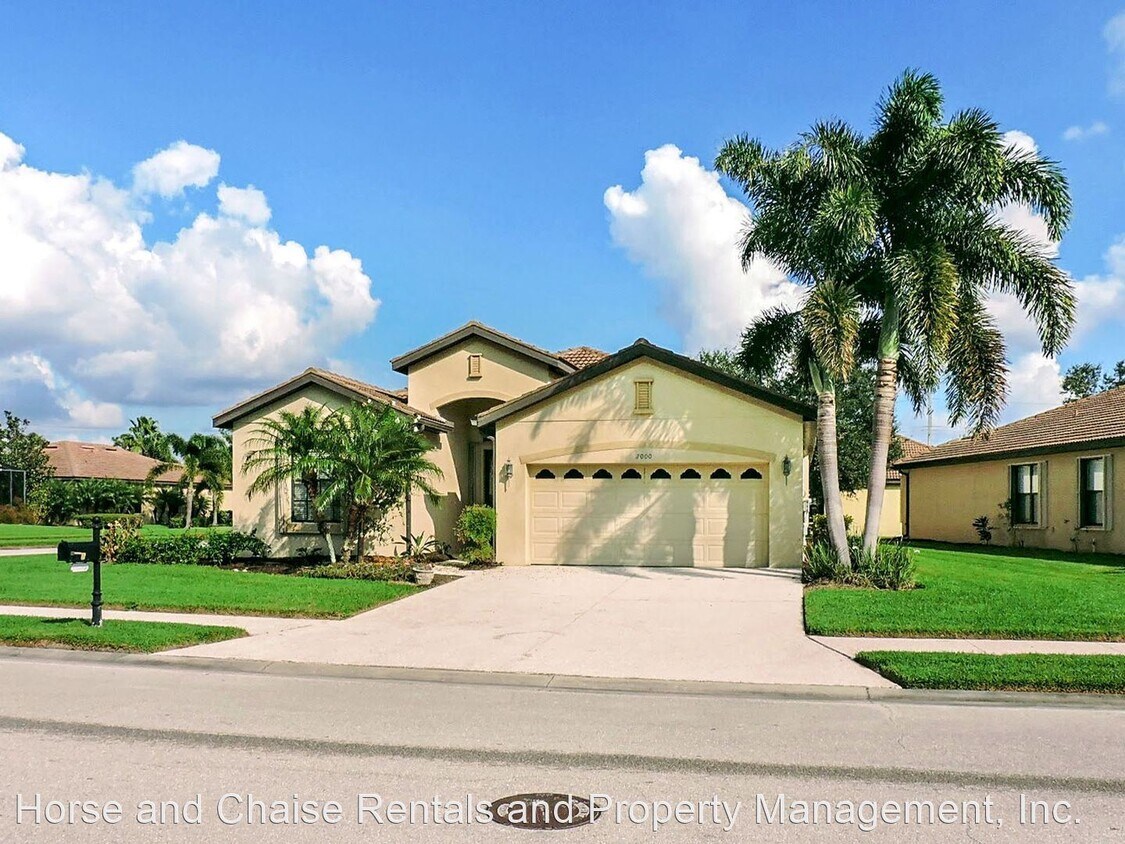 Primary Photo - 2001 Batello Dr