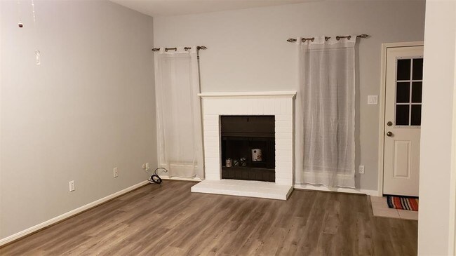 Building Photo - 12550 Piping Rock Dr