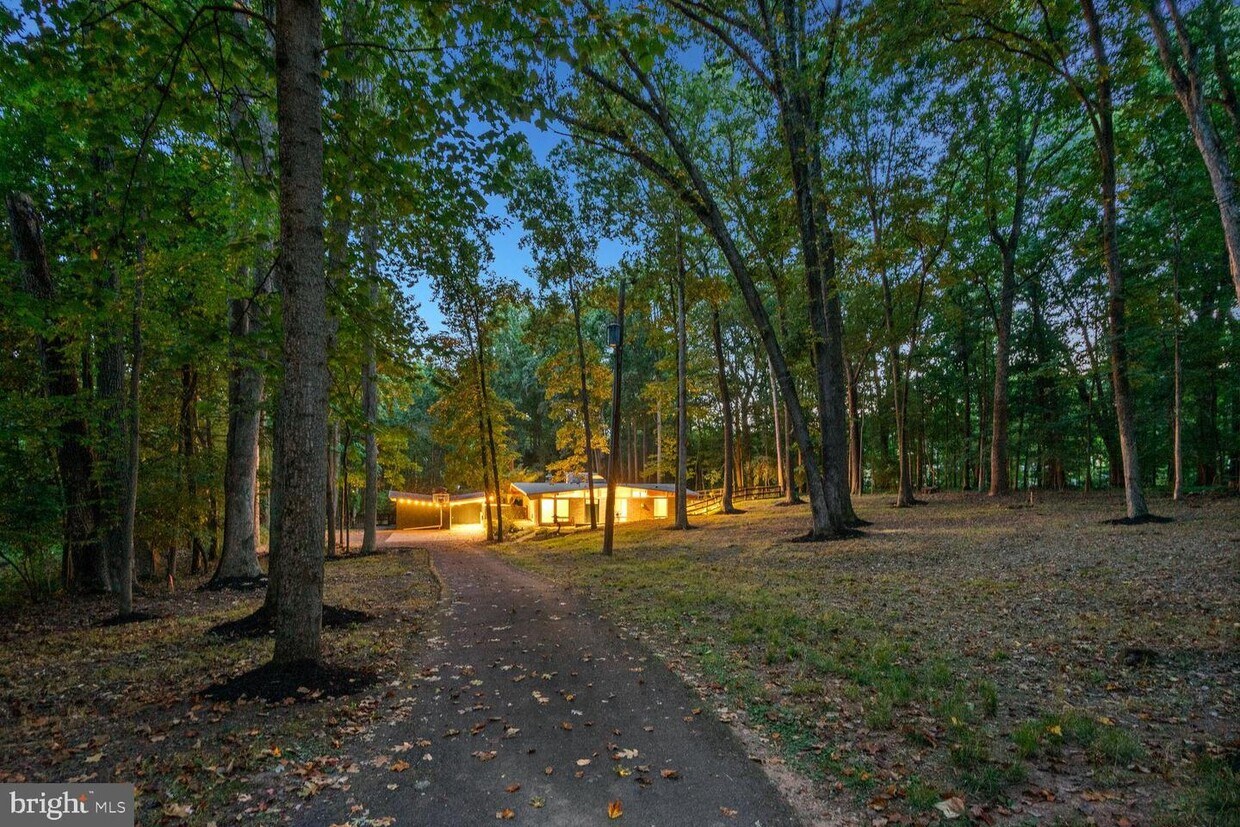 9601 Overlea Dr, Rockville, MD 20850 House Rental in Rockville, MD