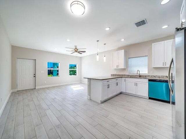 Building Photo - 2714 Nokomis Ave