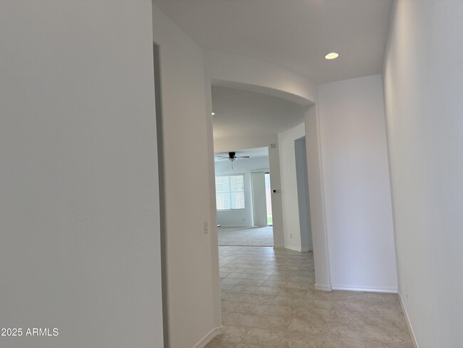 Foto del edificio - 7663 Nosean Rd