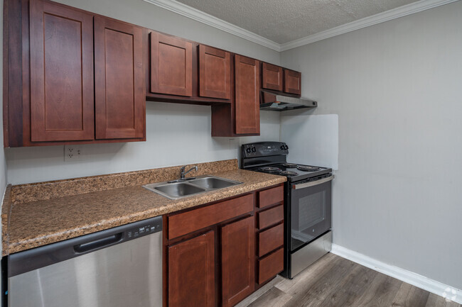 1BR, 1BA - Renovated - 650SF - - Dupont Avenue Apartments