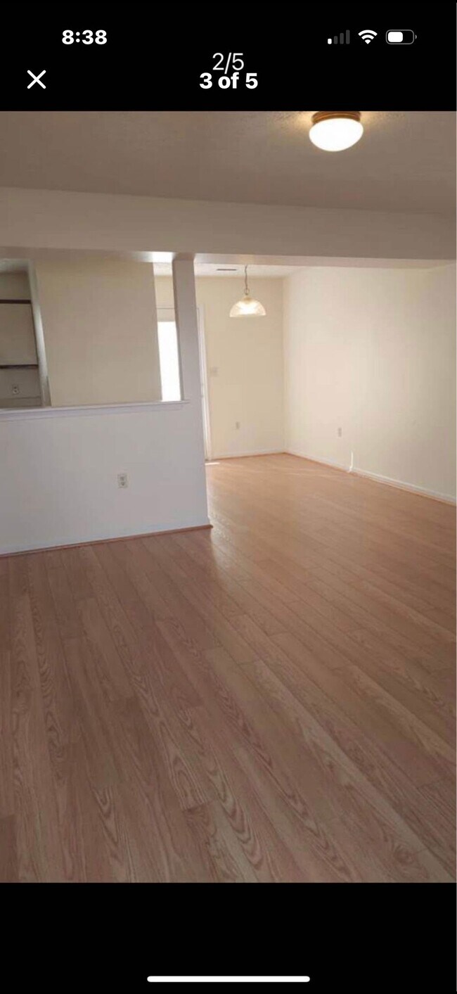 Foto del edificio - 125 White Pine Ct