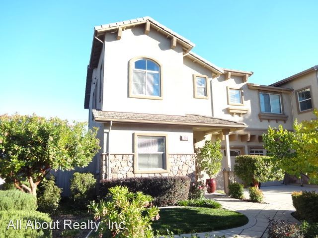 Primary Photo - 3 br, 3 bath House - 7028 ORCHARD CIRCLE