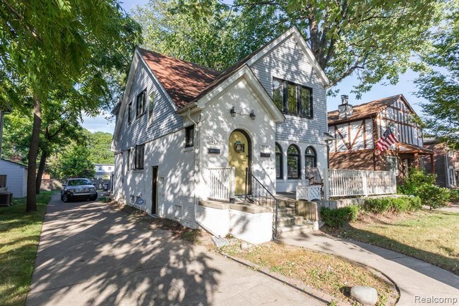 Building Photo - 910 Neff Rd