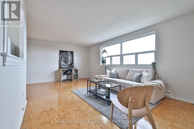 Photo du bâtiment - 49 Wellington St