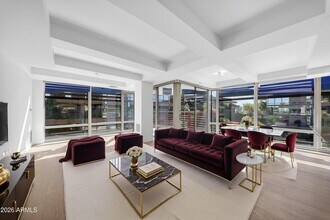 Building Photo - 7131 E Rancho Vista Dr