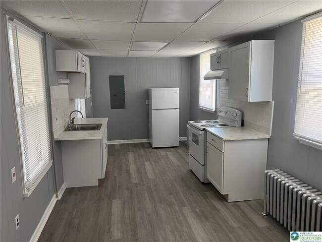 Foto del edificio - 62 E Garrison St