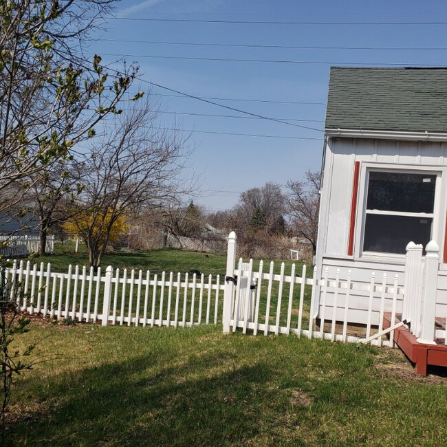 1114 Slater St, Toledo, OH 43612 House Rental in Toledo, OH