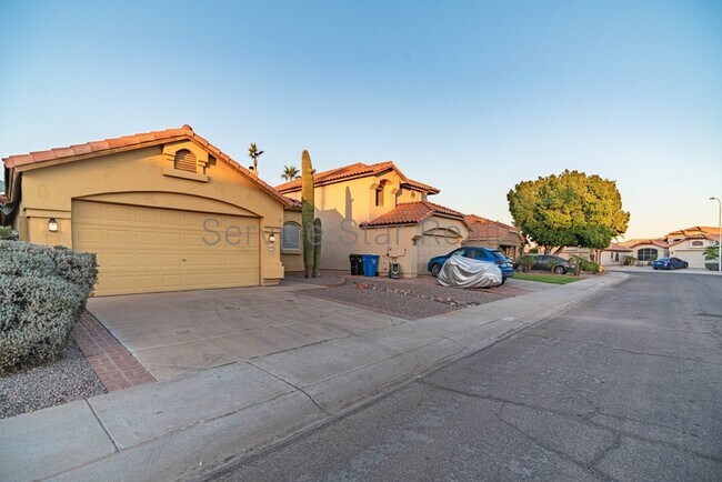 Building Photo - 4510 E Verbena Dr