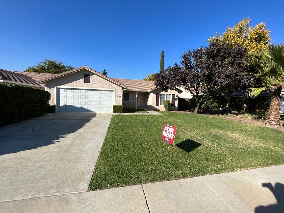 Primary Photo - SE Visalia home coming soon!!