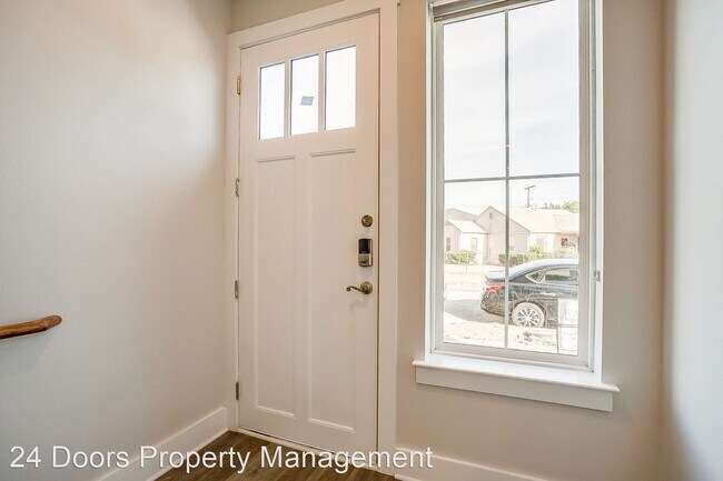 Building Photo - 5 br, 5.5 bath House - 2323 Benbrook Blvd