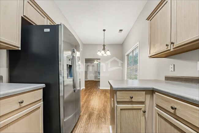 Building Photo - 7072 Parkbrook Ln