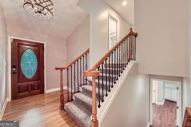 Foto del edificio - 10350 Shallowford Rd