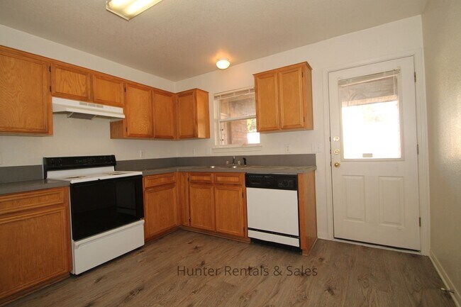 Foto del edificio - What's Not To Love?