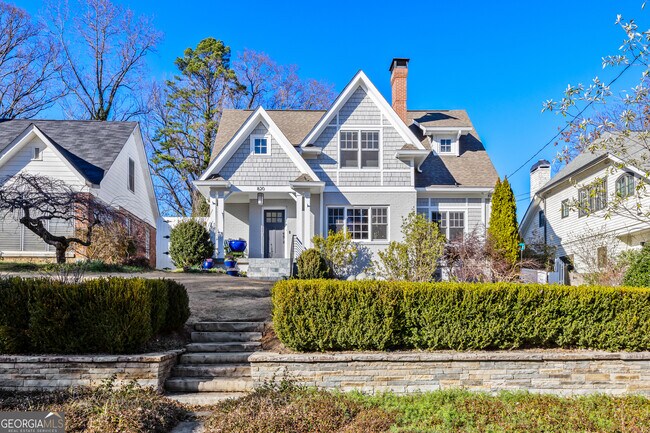 Building Photo - 820 Hillpine Dr NE