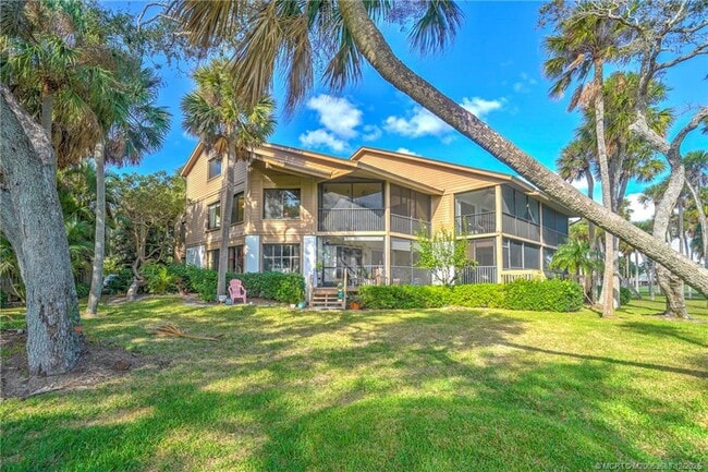 Foto del edificio - 233 NE Edgewater Dr