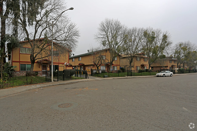 Foto del edificio - Blue Ridge Circle Apartments