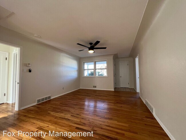 Building Photo - 3 br, 2 bath House - 410 Iris Avenue