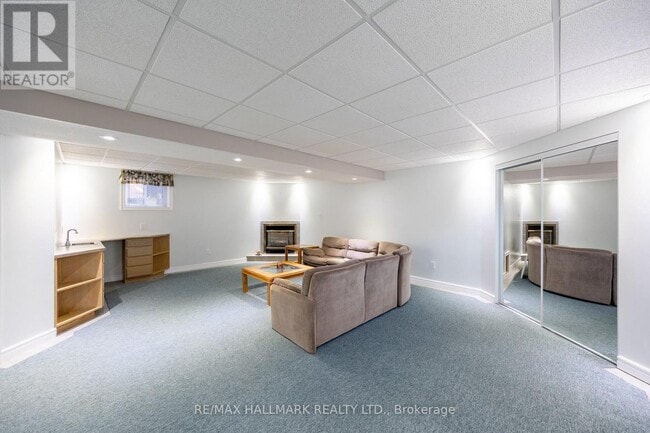 Building Photo - 69 Lawson Rd