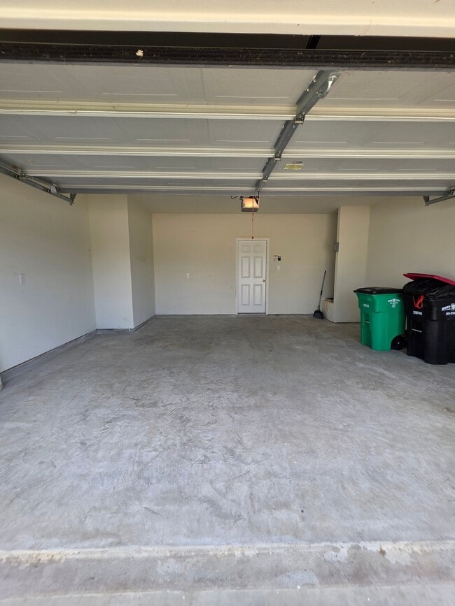Building Photo - 24006 Hay Needle Ln