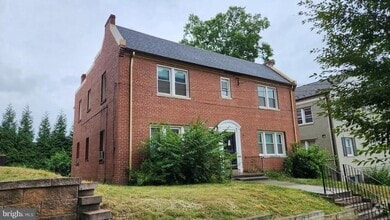 Building Photo - 4515 Avondale St