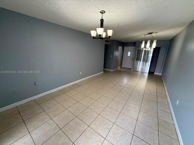 Foto del edificio - 6095 W 18th Ave