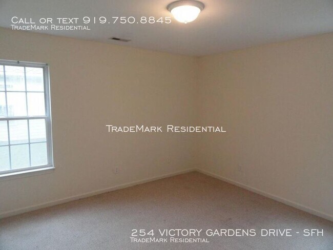 Building Photo - 254 Victory Gardens Dr