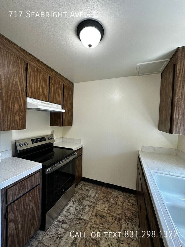 Foto del edificio - 717 Seabright Ave