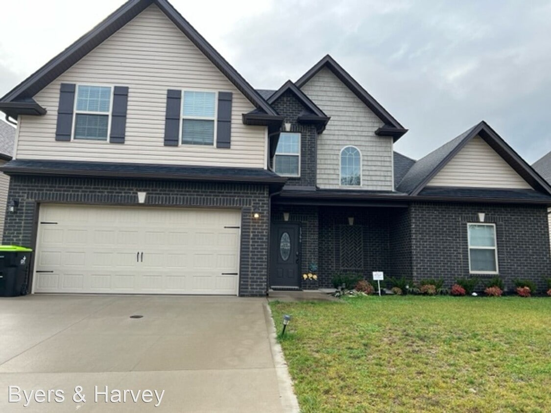 1366 Dan Brown Dr, Clarksville, TN 37042 House Rental in Clarksville, TN