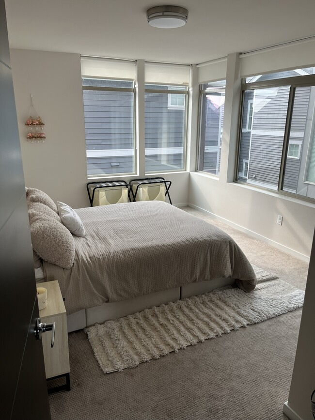 guest bedroom 1 - 1535 NW 65th St