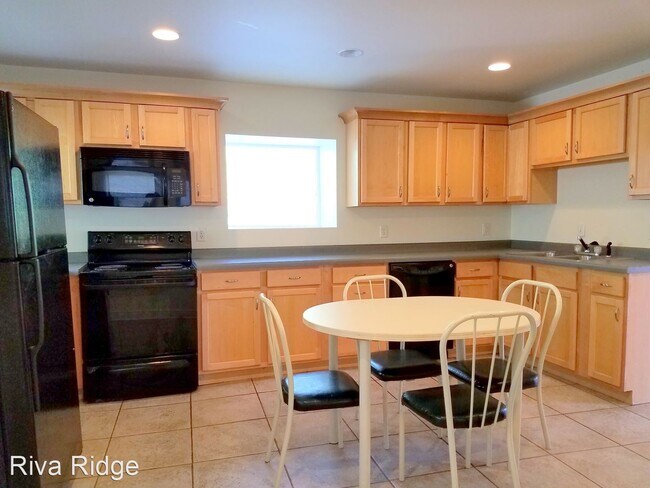 Building Photo - 3 br, 1 bath House - 3220 Edwards Way