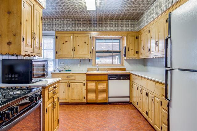 Foto del edificio - 4120 Clover Ln