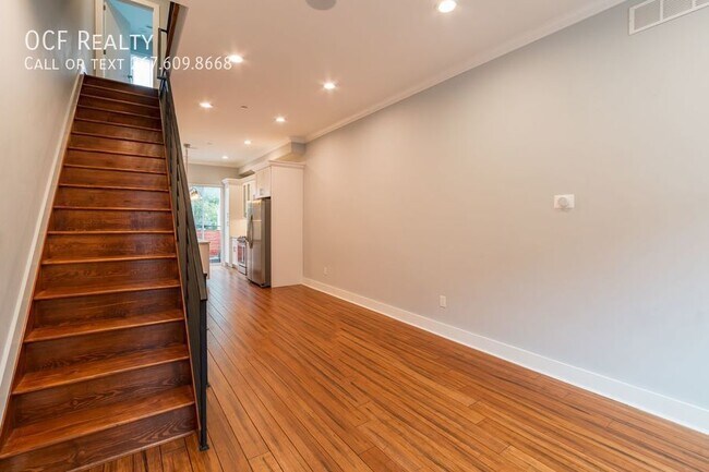 Building Photo - 2329 Gerritt St