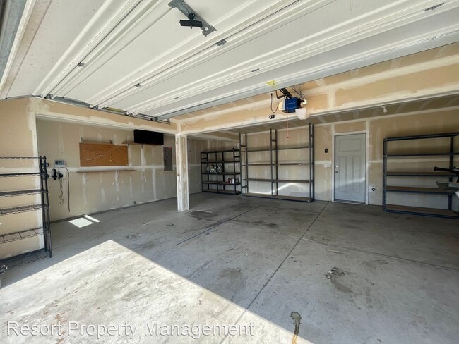 Building Photo - 5 br, 2.5 bath House - 3331 W Ranero Dr