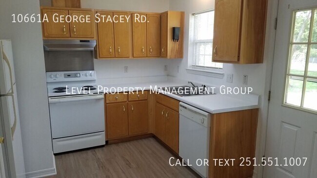 Foto del edificio - 10661 George Stacey Rd