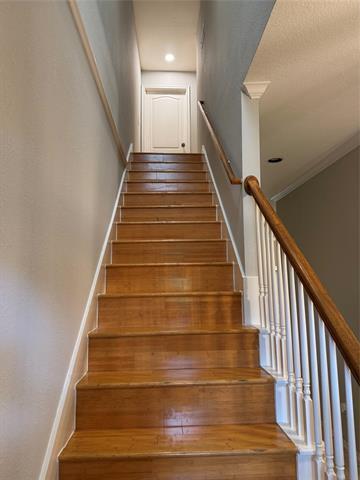 Foto del edificio - 827 Ash Grove Ln