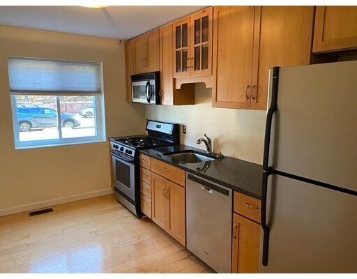 Building Photo - 23 Bayberry Dr