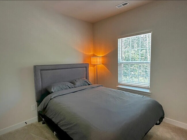 Foto del edificio - 5020 Springarn Ct