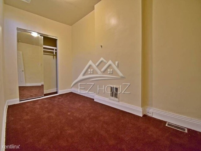 Building Photo - 3 br, 1.5 bath  - 1826 N. washington