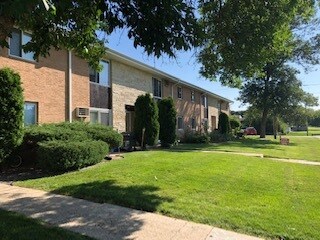BEAUTIFUL "PARK LIKE SETTING" - 6470 W Norwich Ave