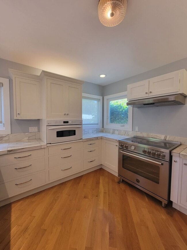 Building Photo - Charming 2-Bed, 2-Bath with Modern Touches...