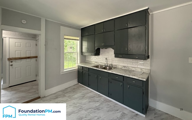 Foto del edificio - 1531 Netherwood Ave