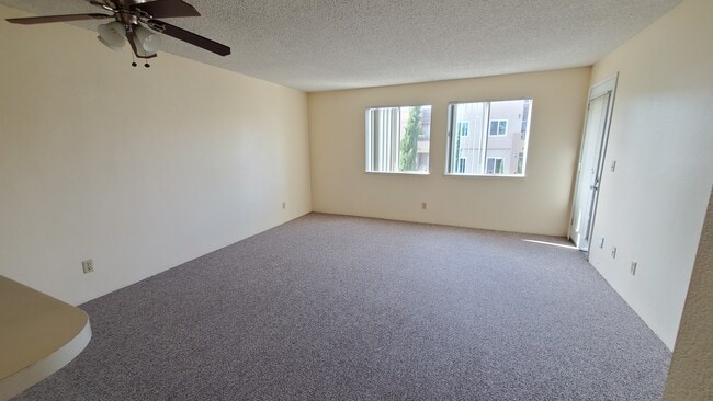 Building Photo - 3520 Lebon Dr