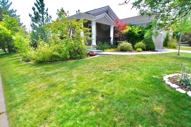 Building Photo - 1354 Avgare Way