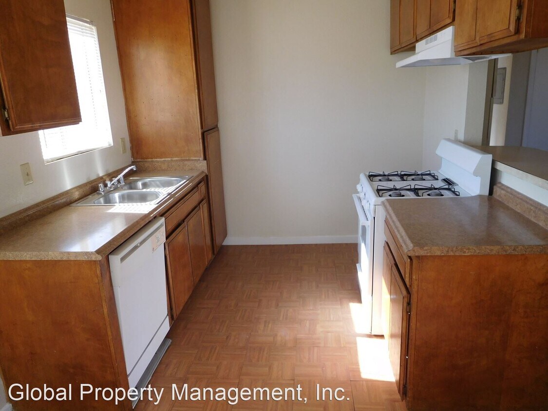 11695 White Ave, Adelanto, CA 92301 Room for Rent in Adelanto, CA