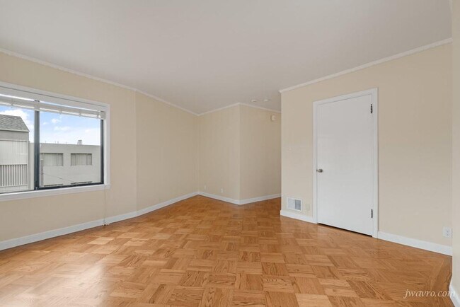 Building Photo - 401 Corbett Ave