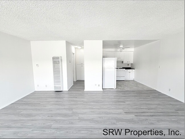 Building Photo - Aqua Vista Apartments