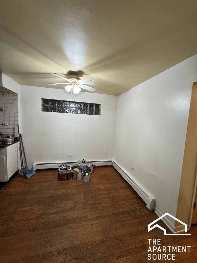 Photo - 7528 N Claremont Ave Apartment