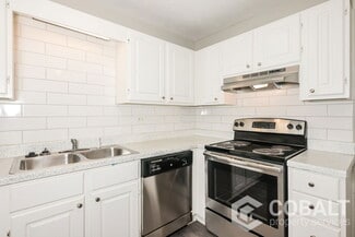 Building Photo - 416 Creekview Ct